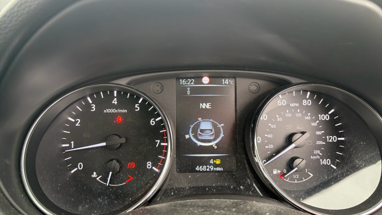 Nissan Qashqai 1.2 DiG-T N-Connecta 5dr Petrol Hatchback